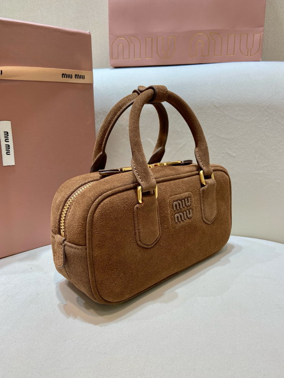 Miu 5BB142 22x10 5x7 5cm AP_4