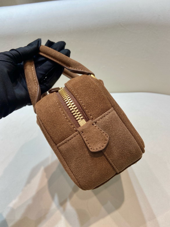 Miu 5BB142 22x10 5x7 5cm AP_7