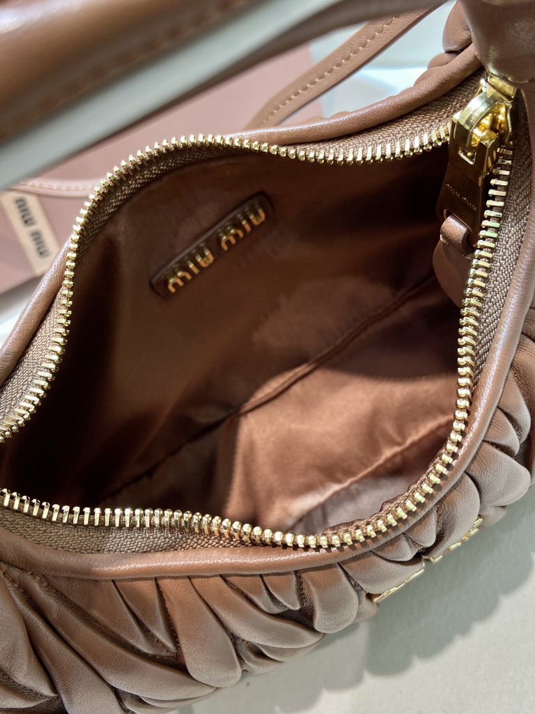 Miumiu 5BC125 20x17x6cm AP1_8