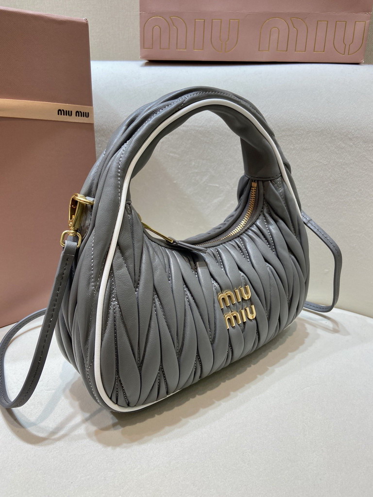 Miumiu 5BC125 20x17x6cm AP2_3