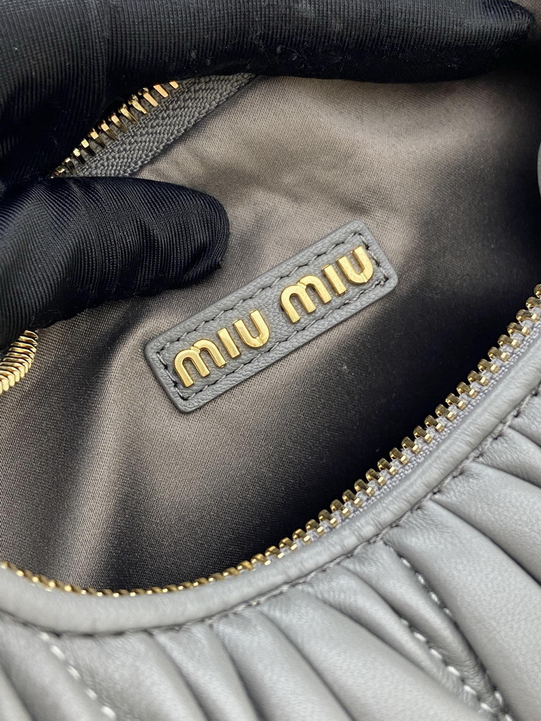 Miumiu 5BC125 20x17x6cm AP2_9