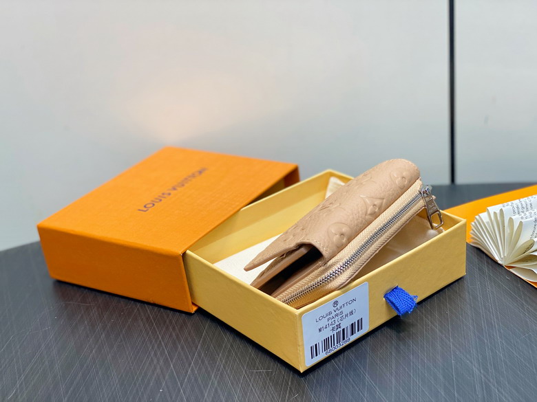 Portfolio Pilot M14143 11x8 5x2cm gf1_4