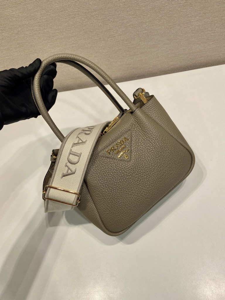 Prada 1BA362 19 5x18x9cm AP2_2