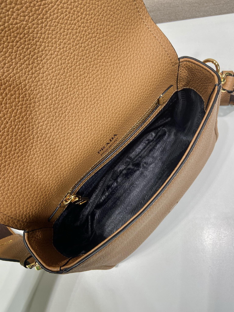 Prada 1BD314-1 23x18x9cm AP1_8