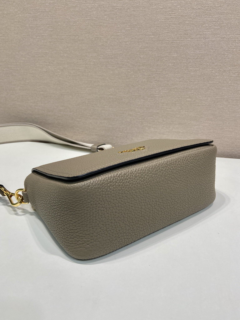 Prada 1BD314-1 23x18x9cm AP3_6