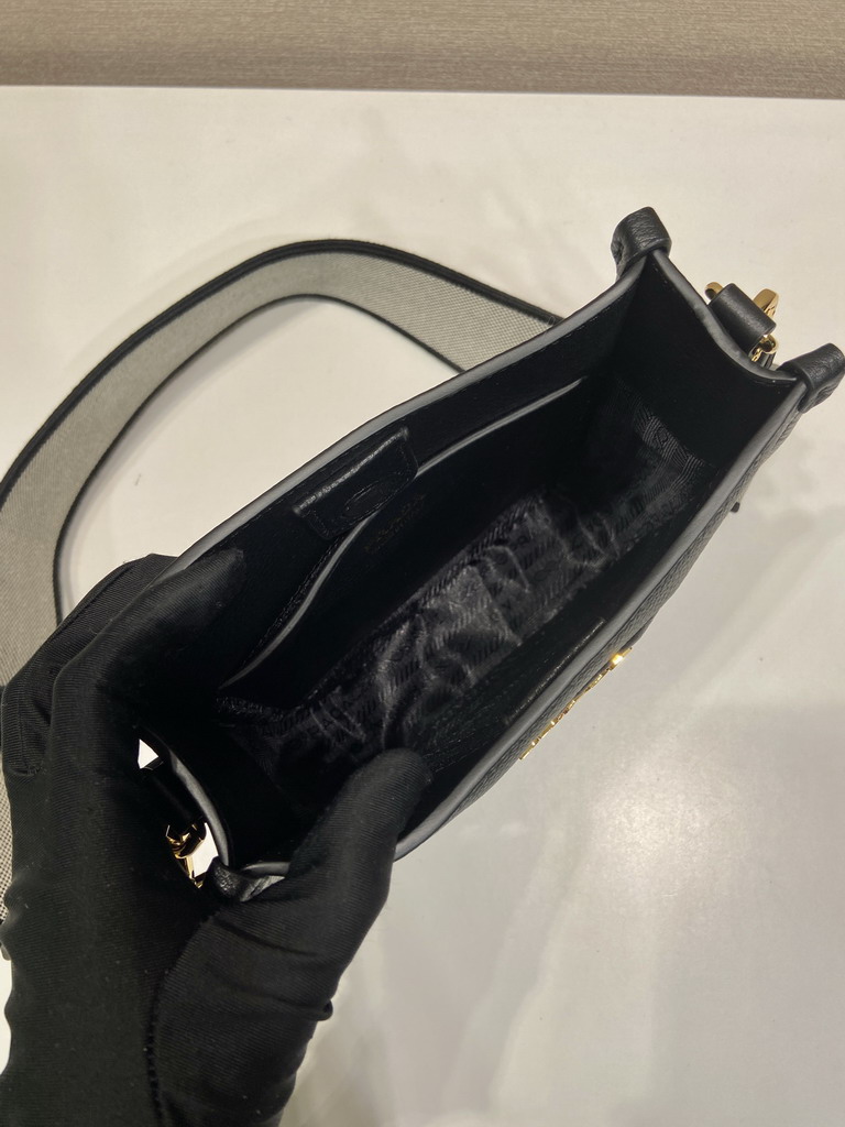 Prada 1BH191-1 19x20x6cm AP1_9