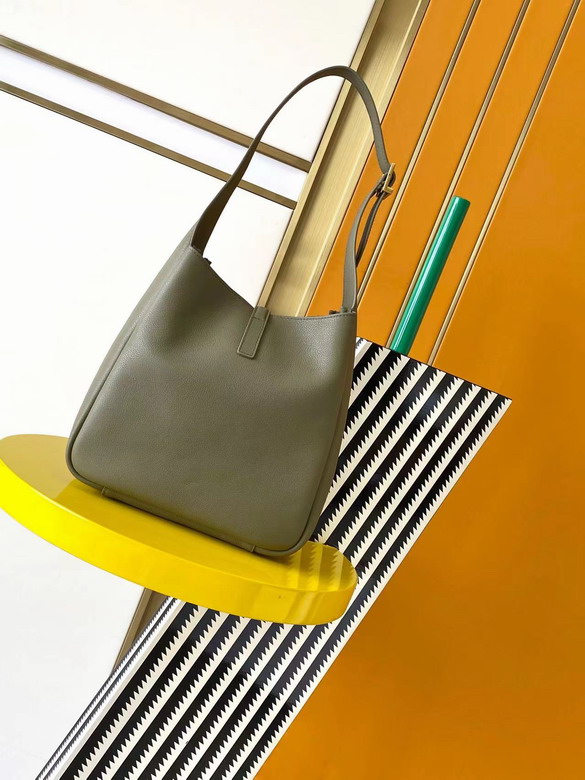 YSL 713938 22x22x10cm 8D1_3