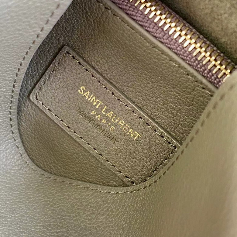 YSL 713938 22x22x10cm 8D1_9