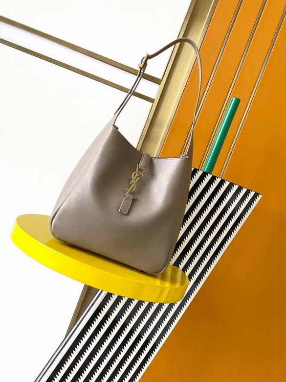 YSL 713938 22x22x10cm 8D_1