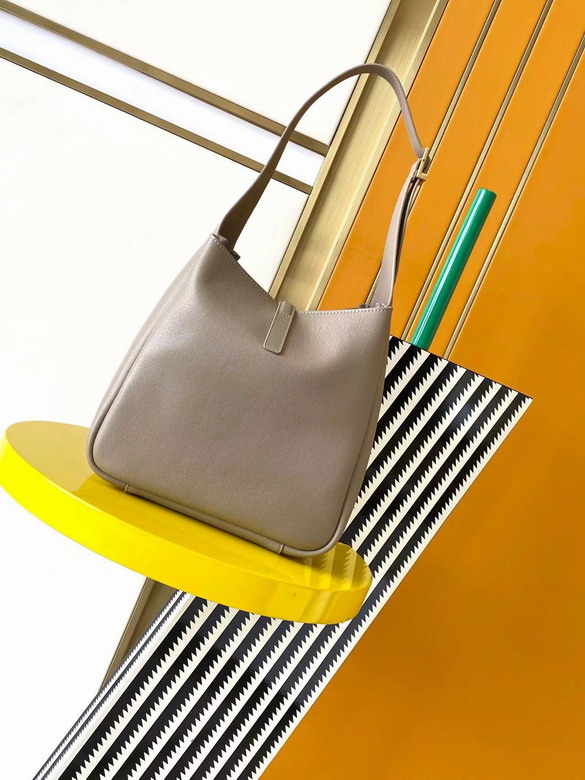 YSL 713938 22x22x10cm 8D_3