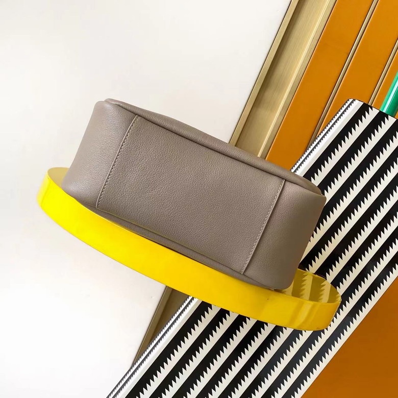 YSL 713938 22x22x10cm 8D_4