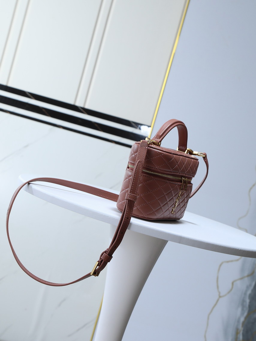 YSL 766731 18x11x6 5cm 8D1_3