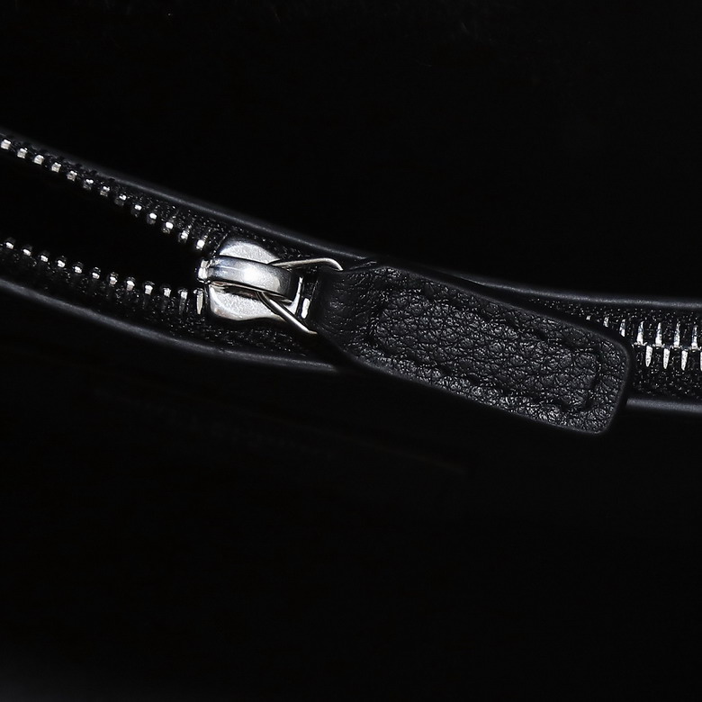 YSL Le 657230 24x24x10cm 8D10_19