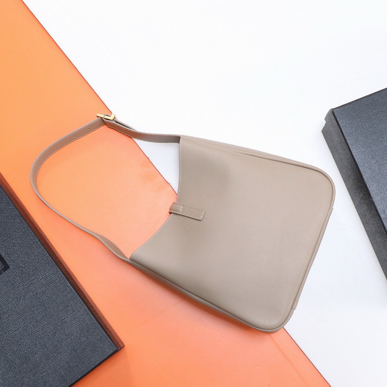 YSL Le 657230 24x24x10cm 8D1_3