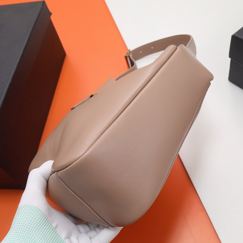 YSL Le 657230 24x24x10cm 8D4_3