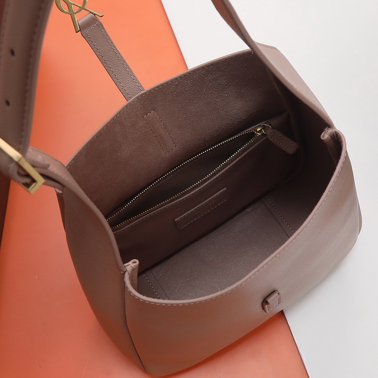 YSL Le 657230 24x24x10cm 8D4_9