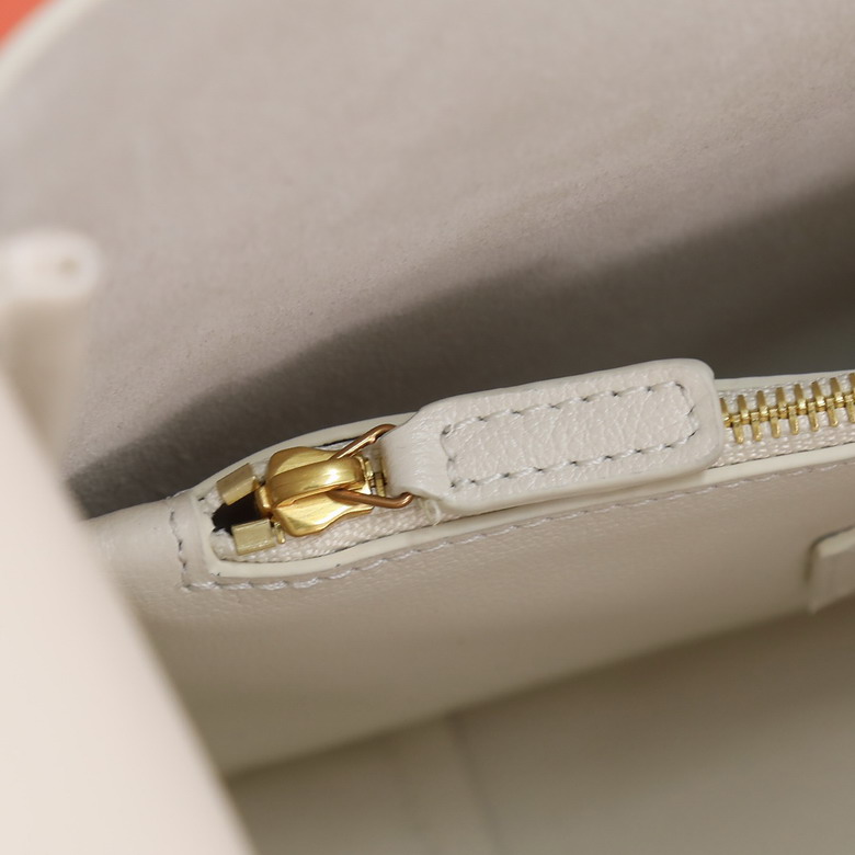 YSL Le 657230 24x24x10cm 8D5_8