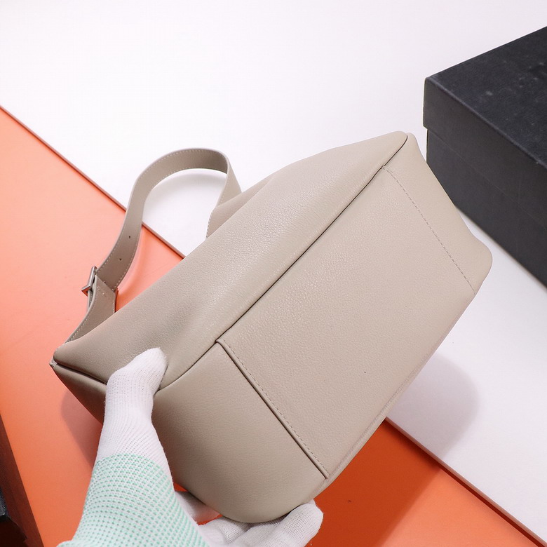 YSL Le 657230 24x24x10cm 8D6_5