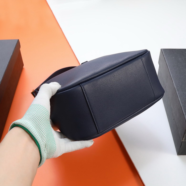 YSL Le 657230 24x24x10cm 8D8_5