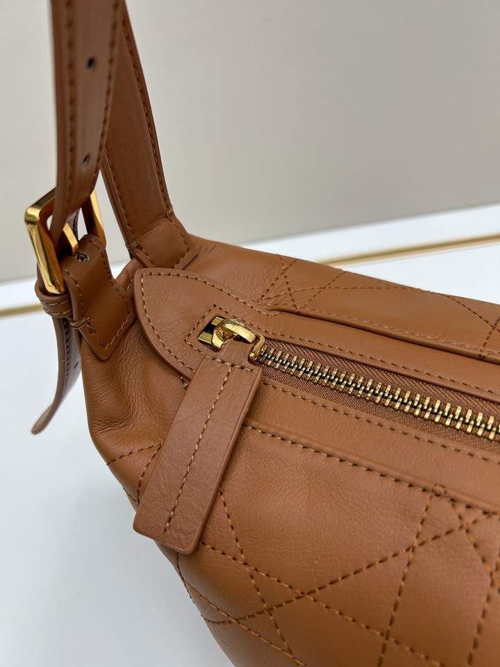 Dior journey 0339 23x14x16cm jj1_4