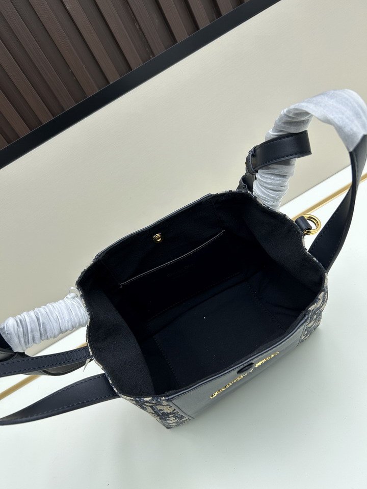 Dior signature 0341 21x19x11cm jj_7