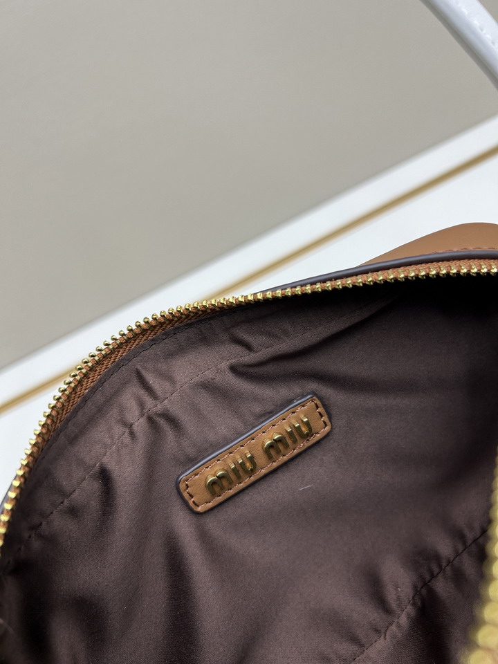 Miu 02025 21x11 5x4 5cm jj1_8