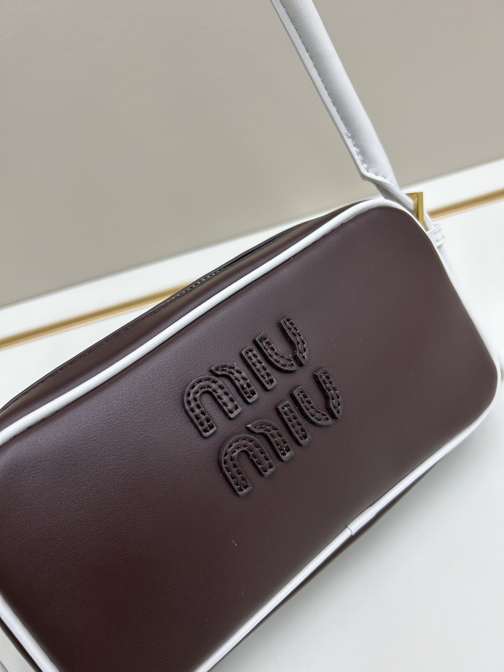 Miu 02025 21x11 5x4 5cm jj2_4