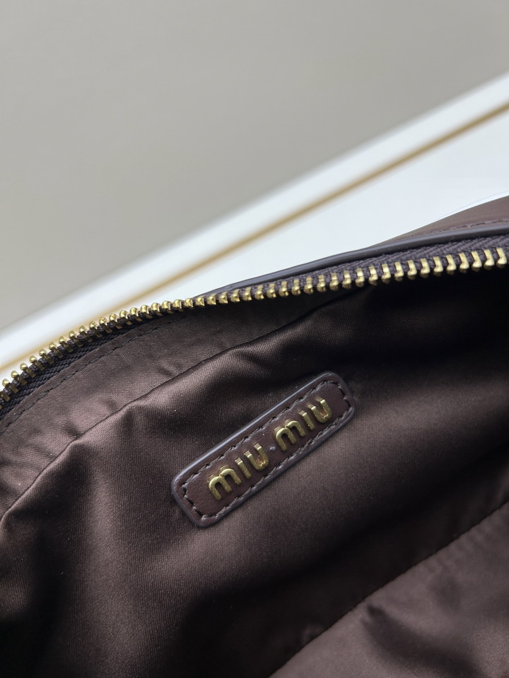 Miu 02025 21x11 5x4 5cm jj2_8