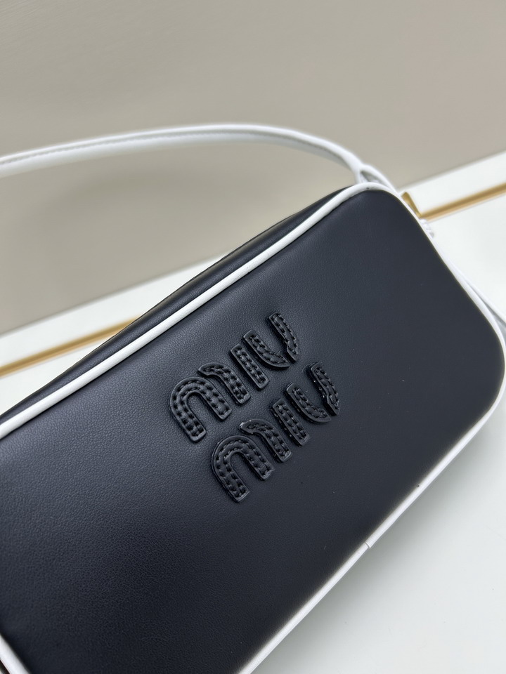 Miu 02025 21x11 5x4 5cm jj_5