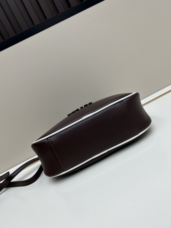 Miu 02026 18 5x24x7cm jj2_5