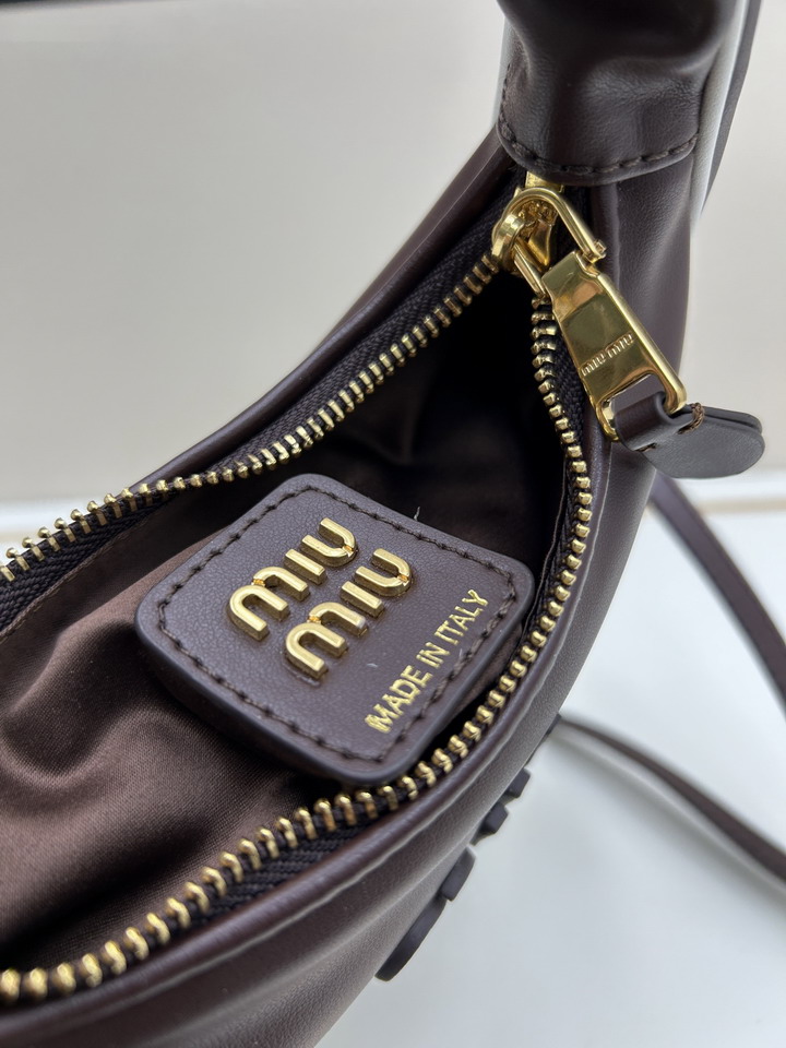 Miu 02026 18 5x24x7cm jj2_8