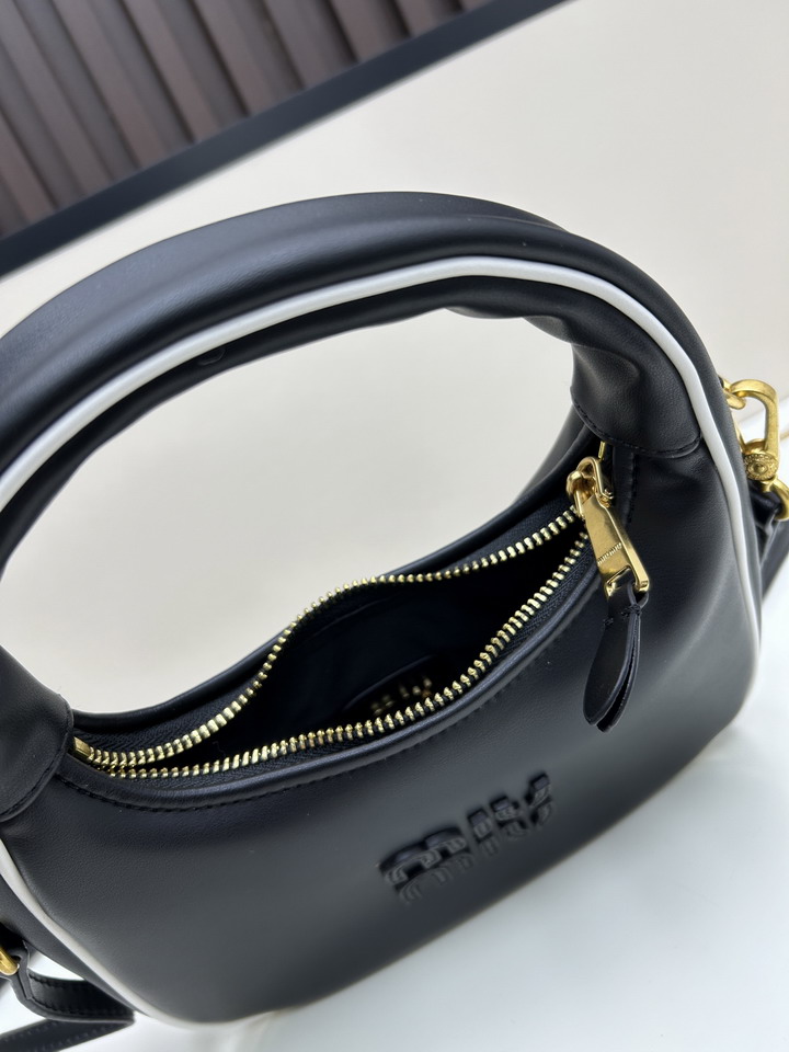 Miu 02026 18 5x24x7cm jj_7