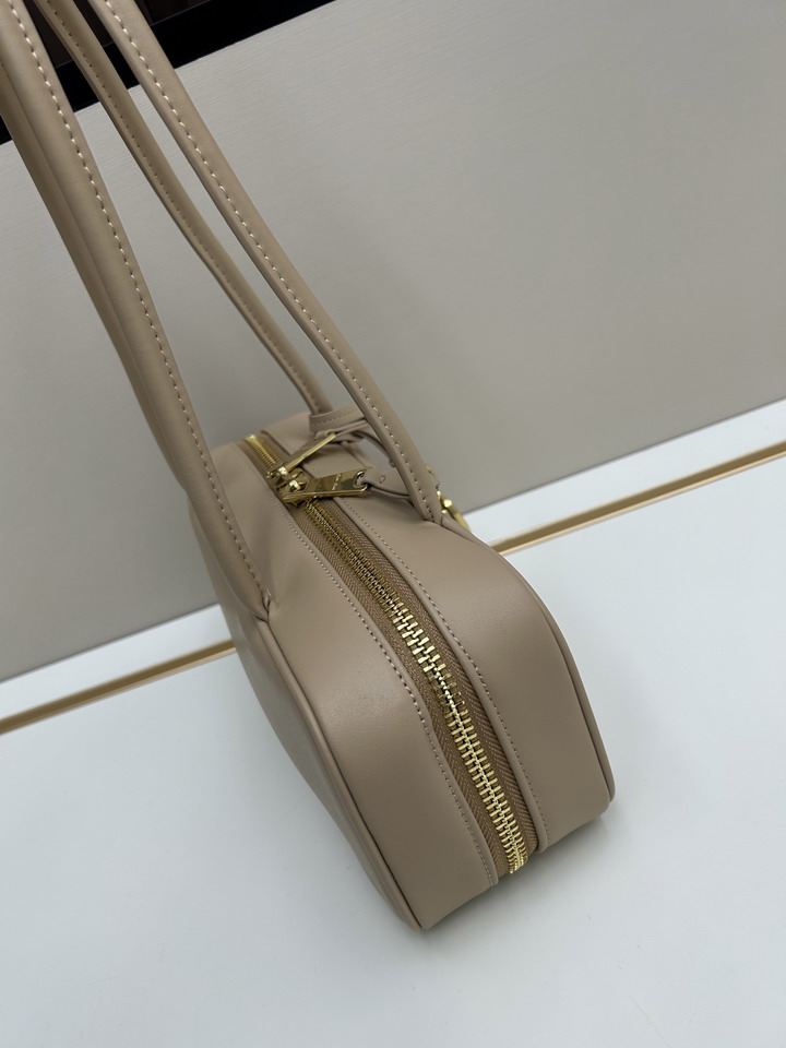 Miu 07047 28x11x8 5cm jj2_2