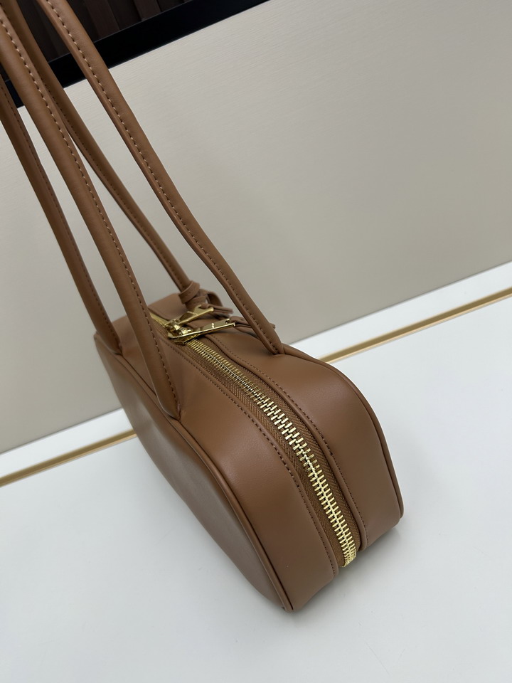 Miu 07047 28x11x8 5cm jj3_2