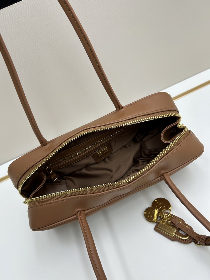 Miu 07047 28x11x8 5cm jj3_7