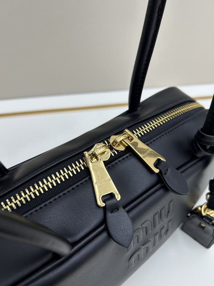 Miu 07047 28x11x8 5cm jj_6