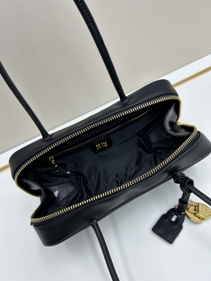 Miu 07047 28x11x8 5cm jj_7