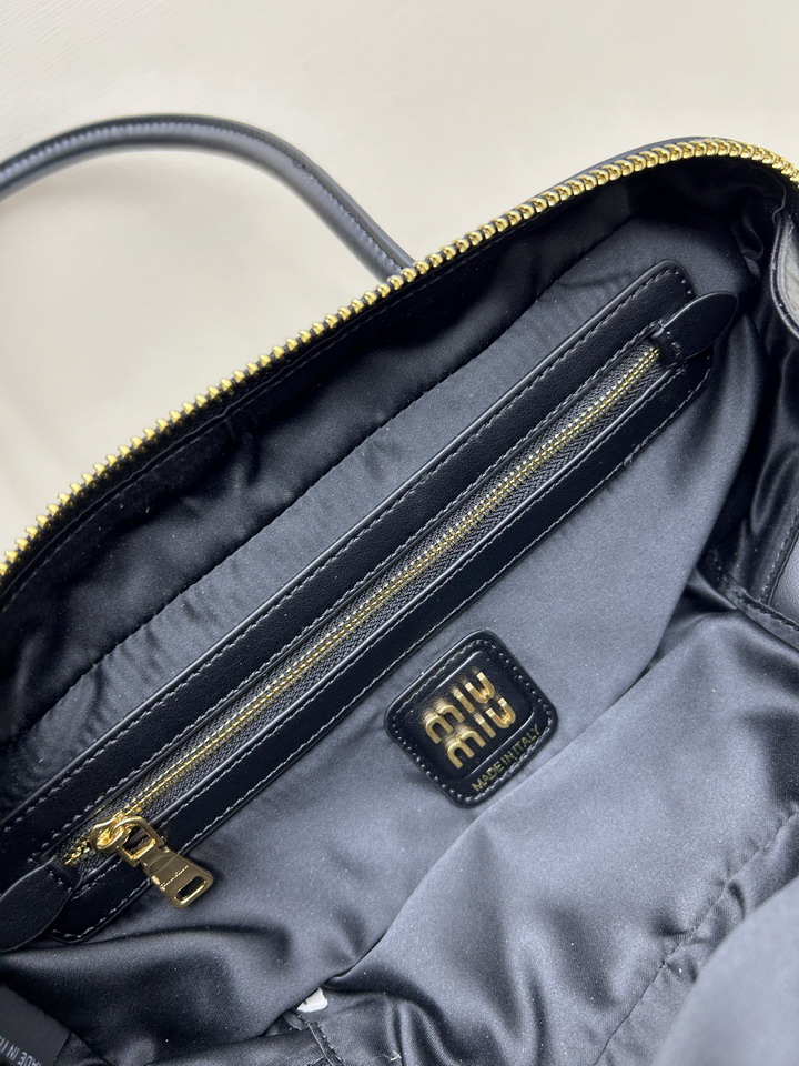 Miu 07047 28x11x8 5cm jj_8