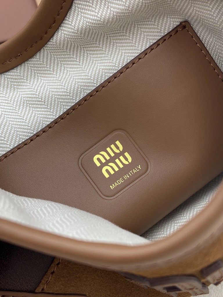 Miu 5BA281 24x20cm AP_11