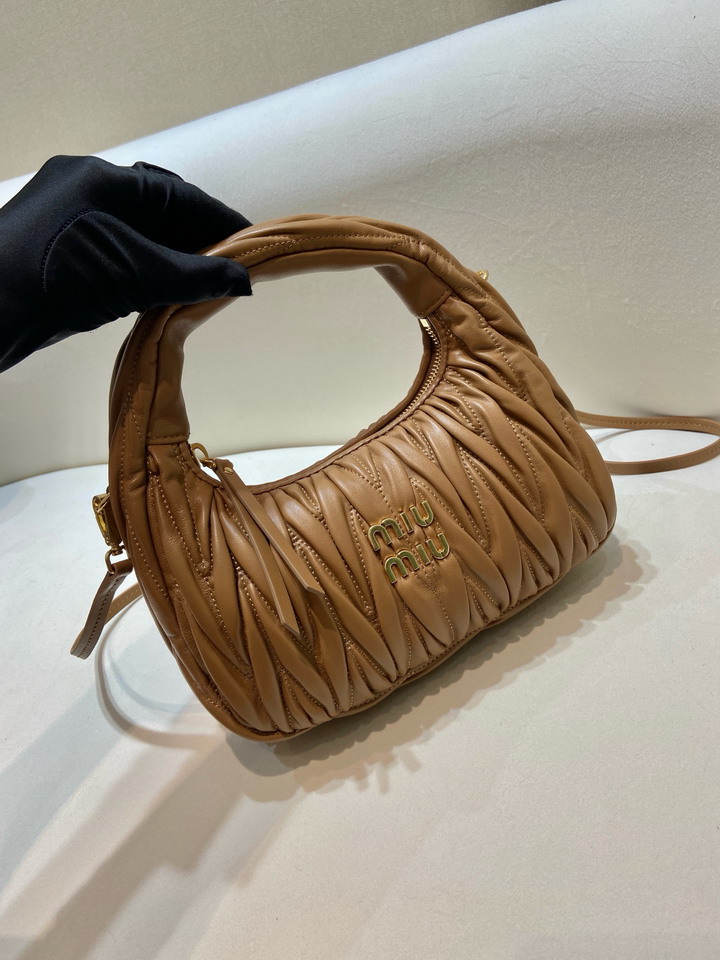 Miu 5BB125 20x17x6cm AP1_7