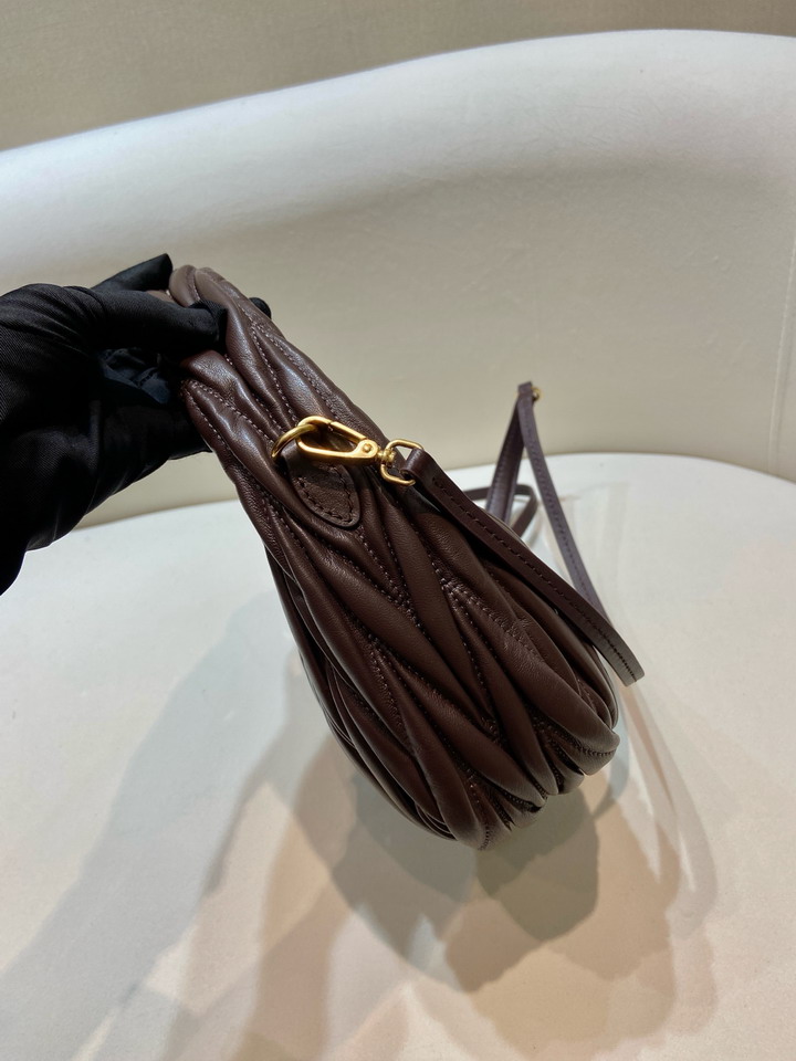 Miu 5BB125 20x17x6cm AP2_5