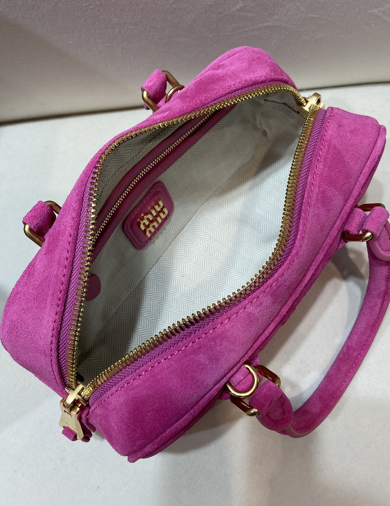 Miu 5BB142 22x10 5x7 5cm AP_10