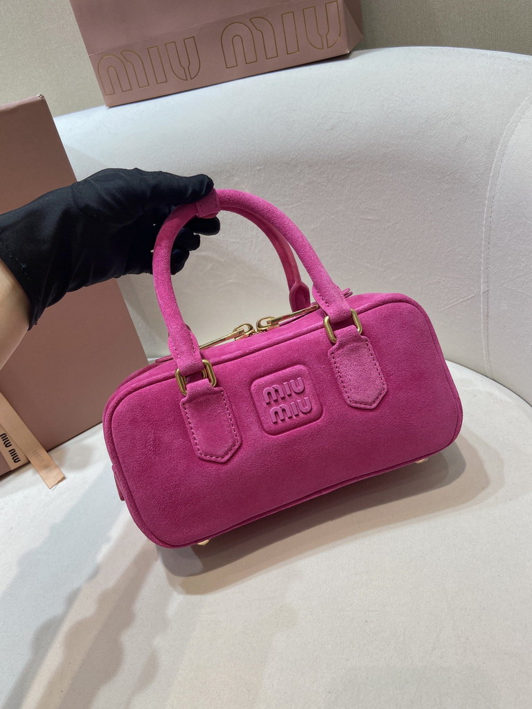 Miu 5BB142 22x10 5x7 5cm AP_5