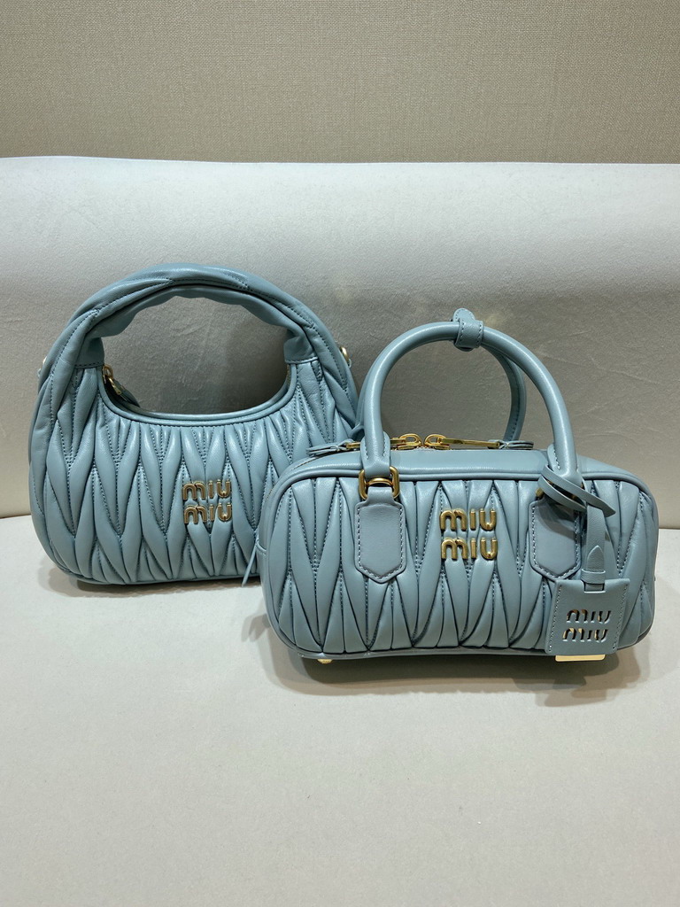 Miu 5BB142 23x12x8cm AP_2