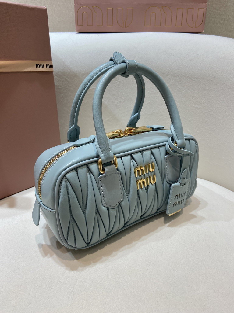 Miu 5BB142 23x12x8cm AP_4