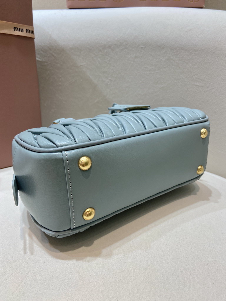 Miu 5BB142 23x12x8cm AP_6