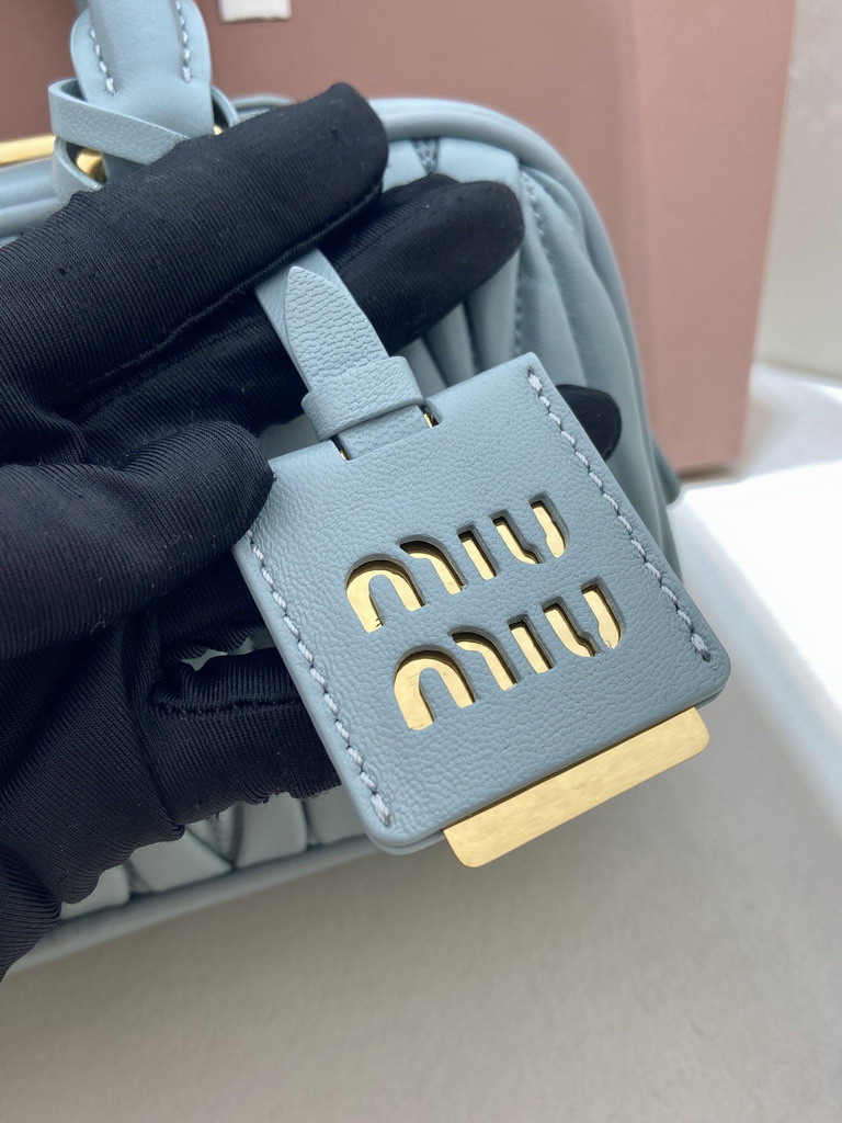 Miu 5BB142 23x12x8cm AP_8