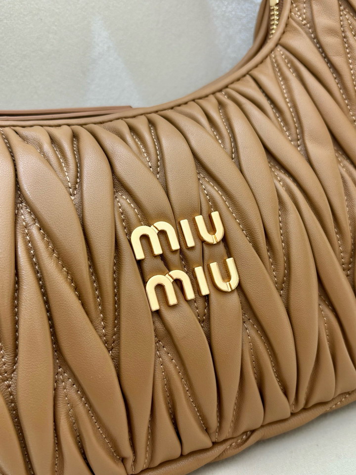 Miu 5BC153 25x18x7cm AP_10