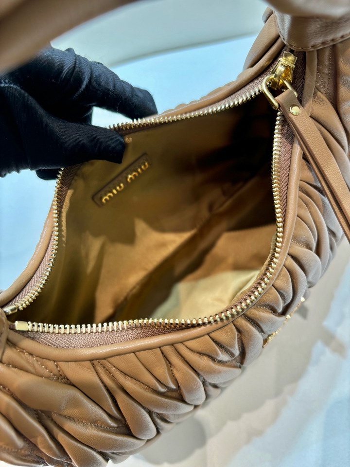 Miu 5BC153 25x18x7cm AP_11