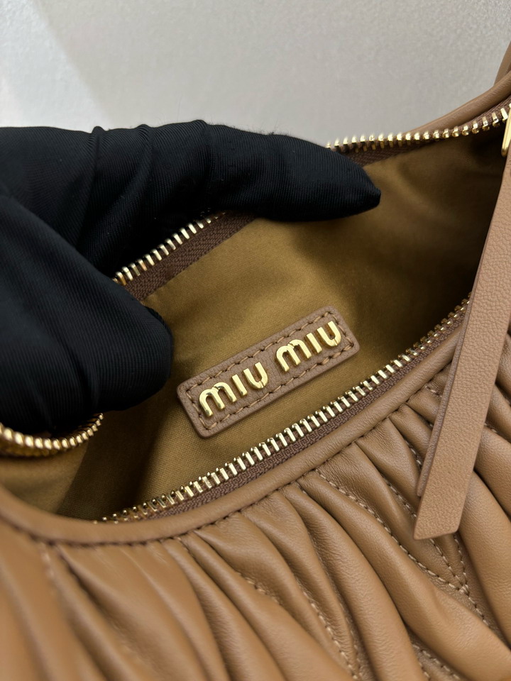 Miu 5BC153 25x18x7cm AP_12